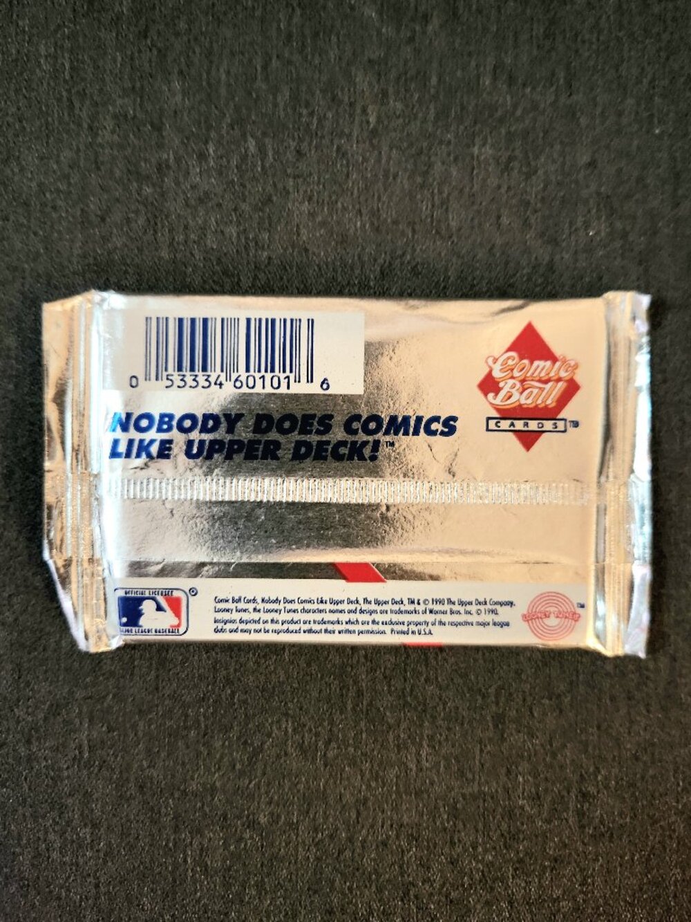 Sealed Packs of Upper Deck Looney Tunes Comic Ball Cards - Picture 3 of 16